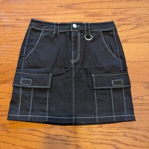 SO high waisted black skirt - size 1 - cargo pockets - white seams - grunge vibe